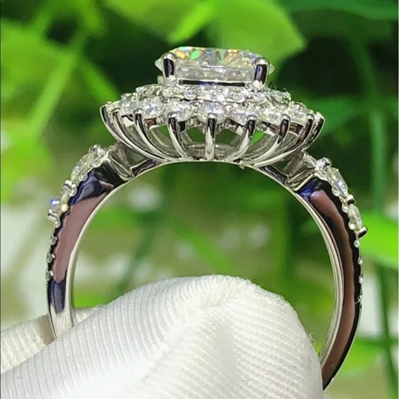 NEW💎925 Sterling Silver Diamond Halo Ring - Picture 4 of 5